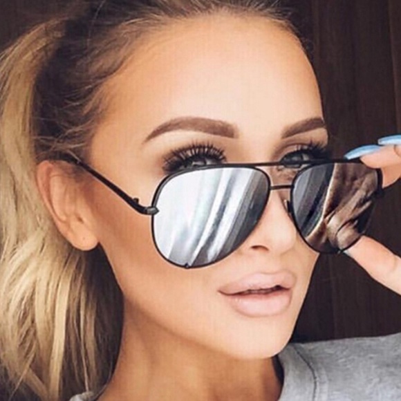 Accessories - 🇱🇷NWT BlackSilver Aviator Polarized Sunglasses🕶
